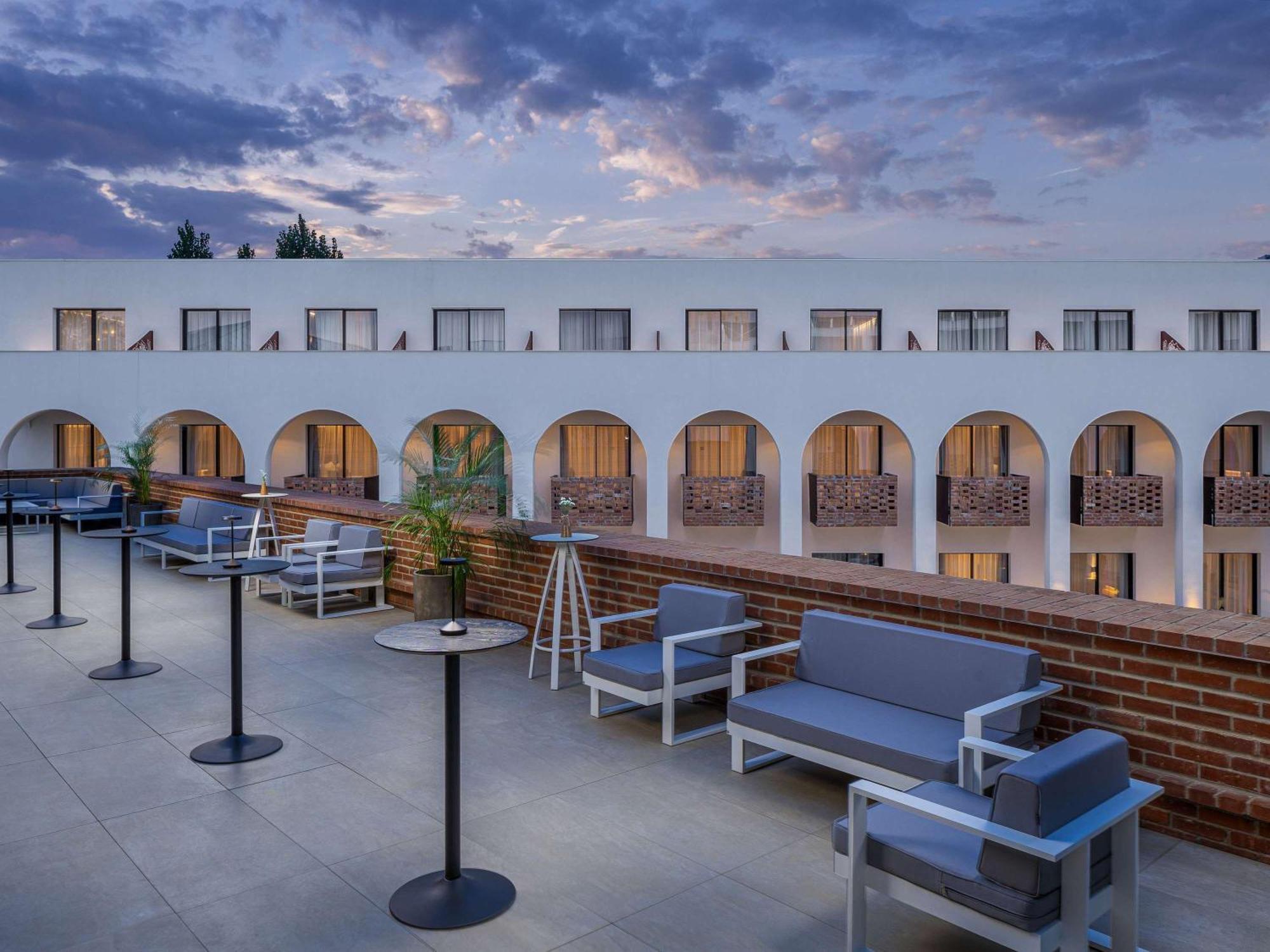 Mercure Conacul Cozieni Bukarest Exterior foto