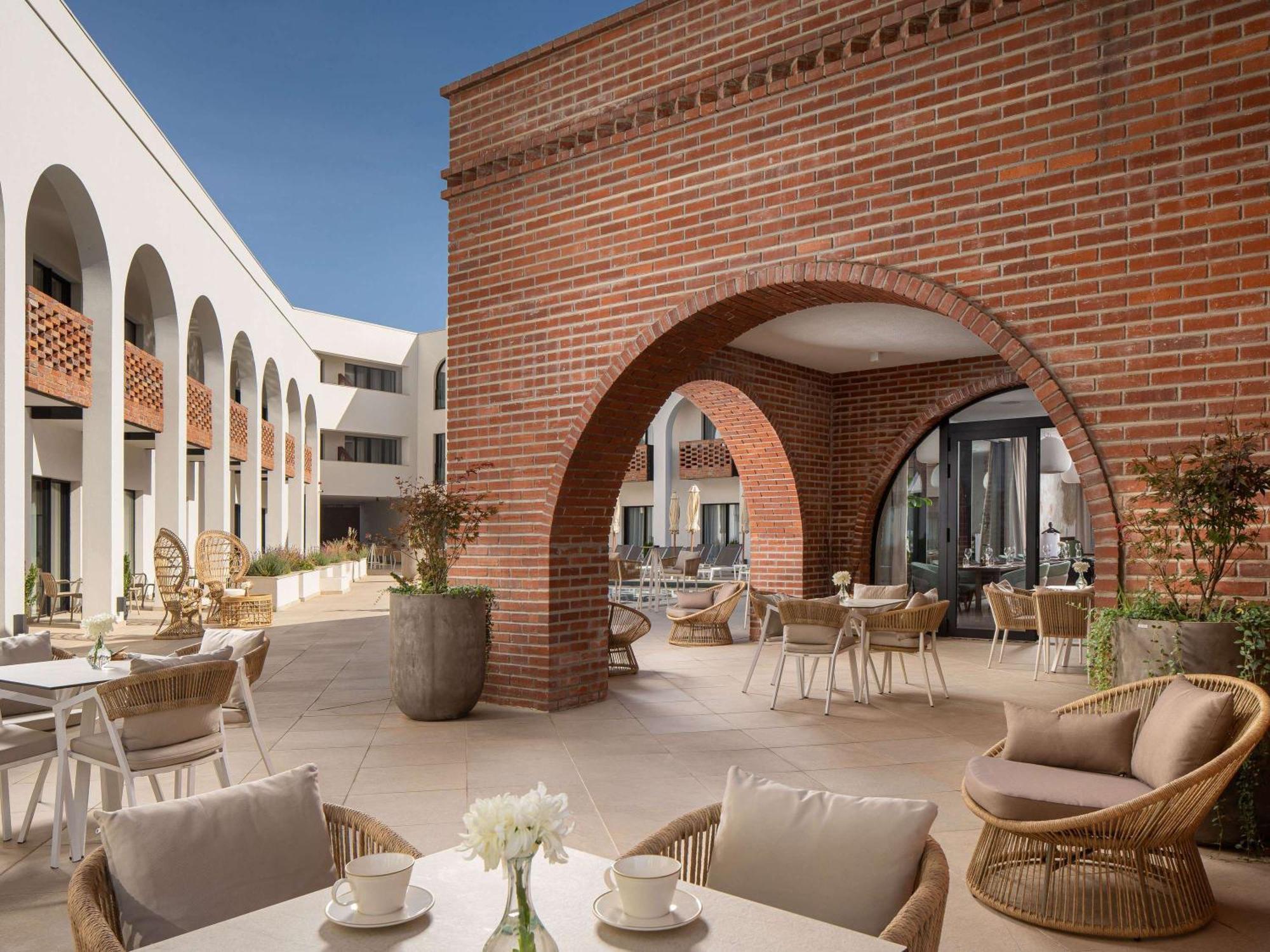 Mercure Conacul Cozieni Bukarest Exterior foto