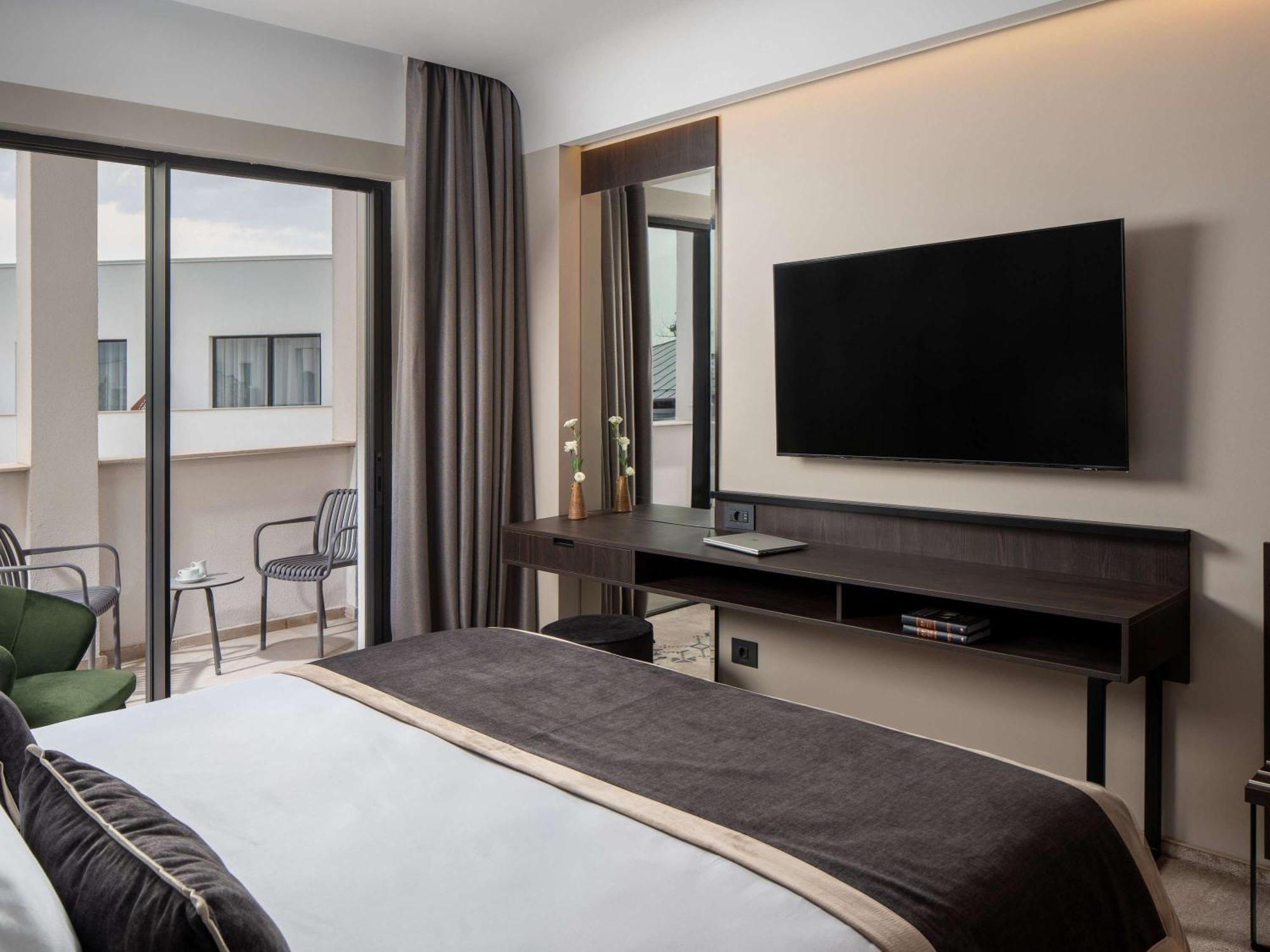 Mercure Conacul Cozieni Bukarest Exterior foto
